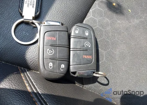 2018 Jeep Compass Latitude 4X4 from USA, damaged, VIN 3C4NJDBB3JT154540